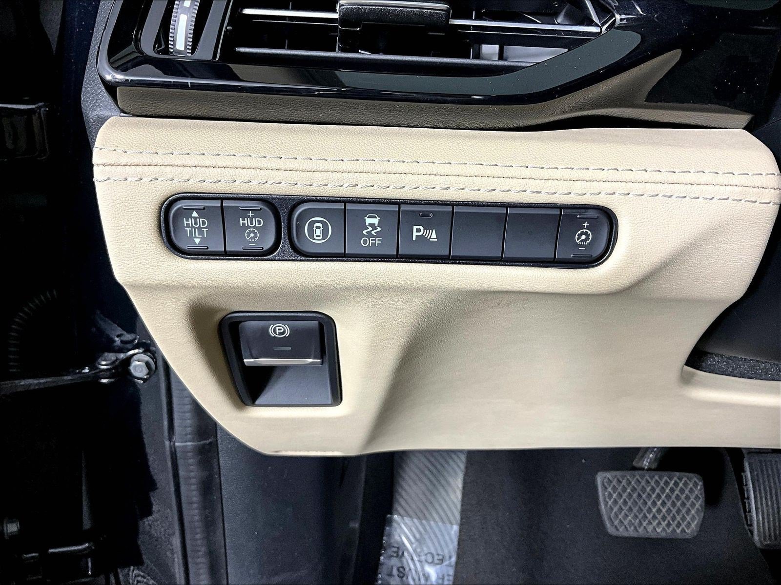 Certified 2023 Acura MDX SH-AWD w/ Advance Package image 38
