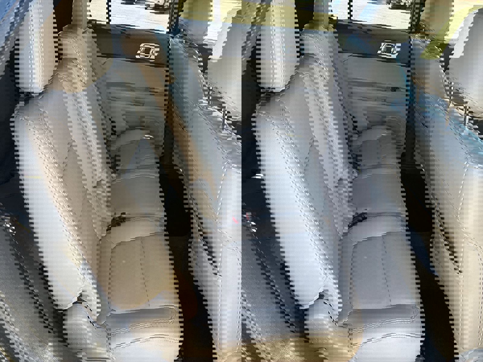 Used 2013 Ford Explorer XLT image 21