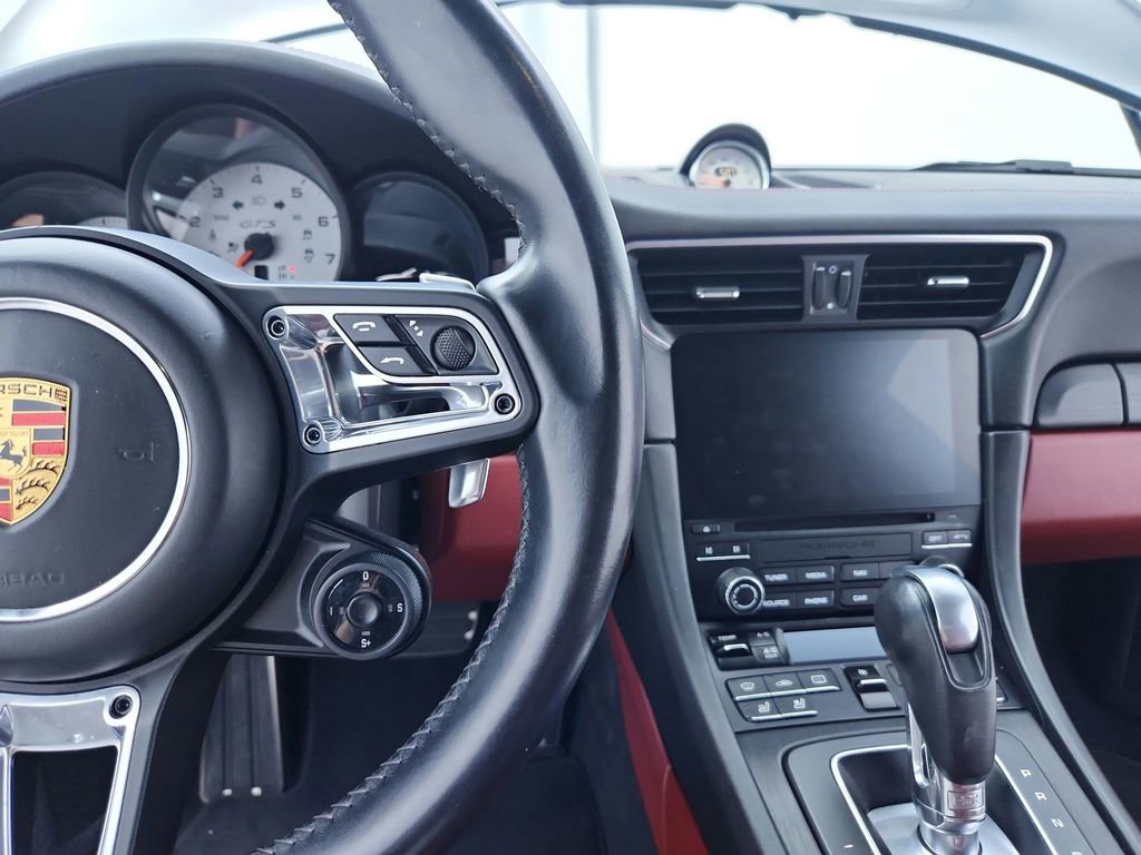 Used 2018 Porsche 911 Carrera 4 GTS image 30