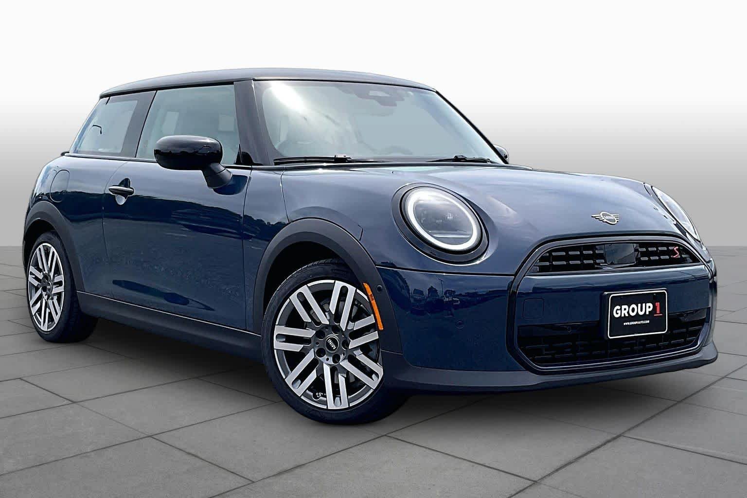 Used 2025 MINI Cooper S FWD image 2