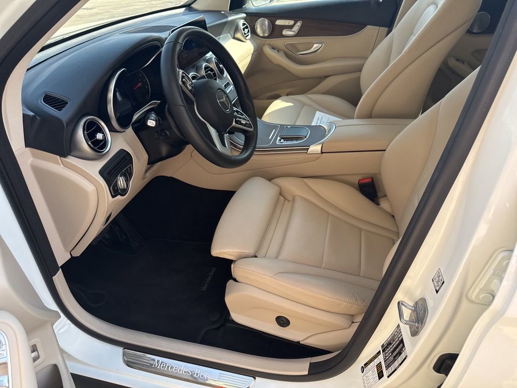 Used 2020 Mercedes-Benz GLC 300 GLC 300 image 5