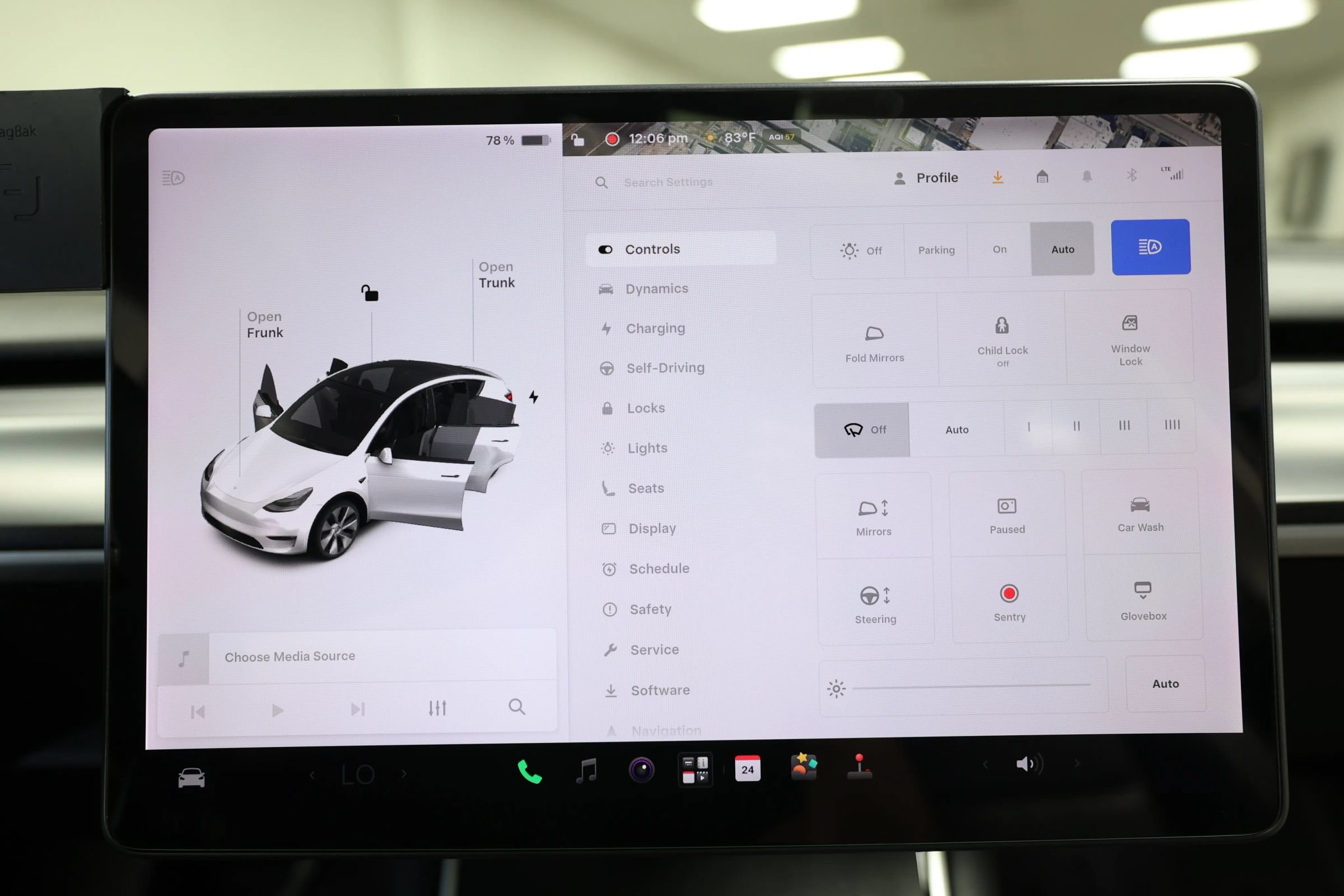 Used 2021 Tesla Model Y Long Range AWD/4WD image 52