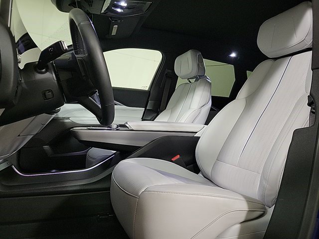 Certified 2024 Cadillac Lyriq Luxury image 11
