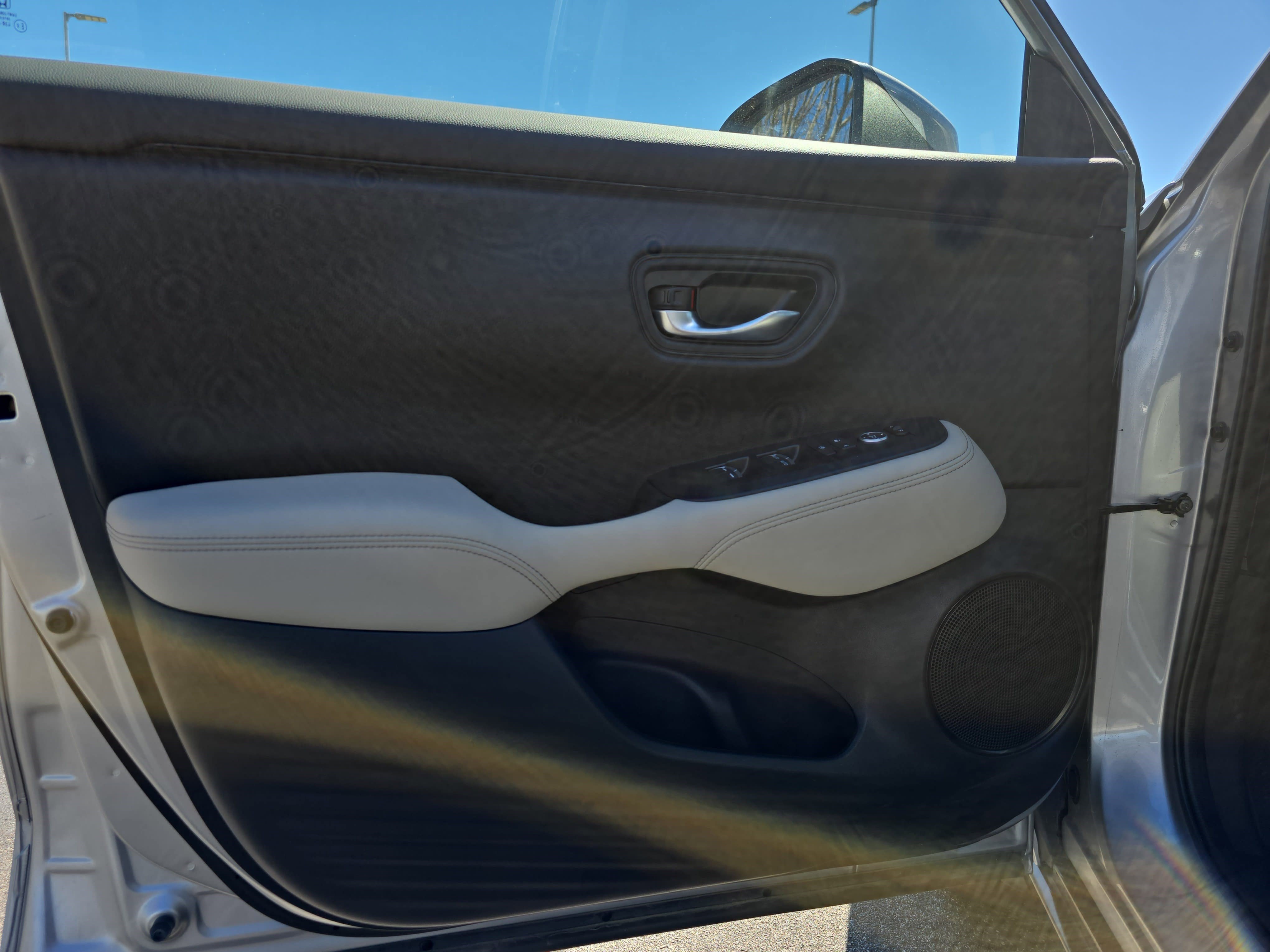 Used 2024 Honda HR-V EX-L image 27