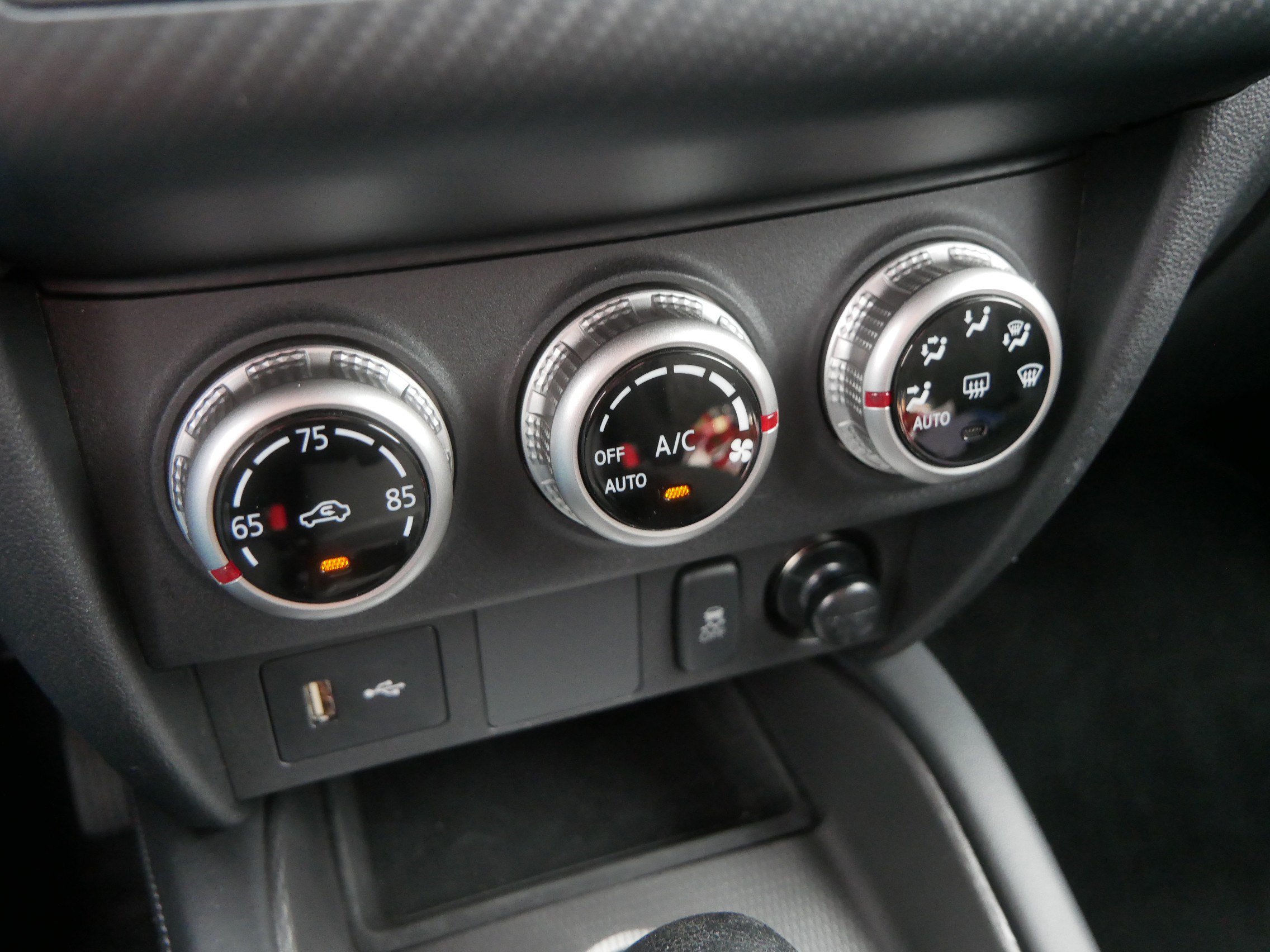 Used 2025 Mitsubishi Outlander Sport ES AWD/4WD image 29