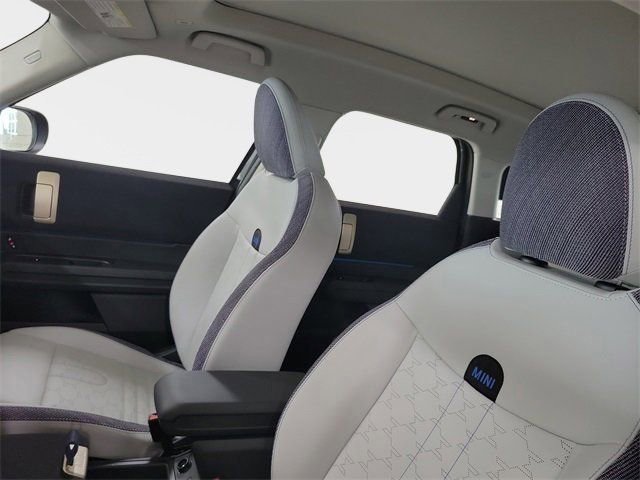 Used 2025 MINI Cooper Countryman SE image 16