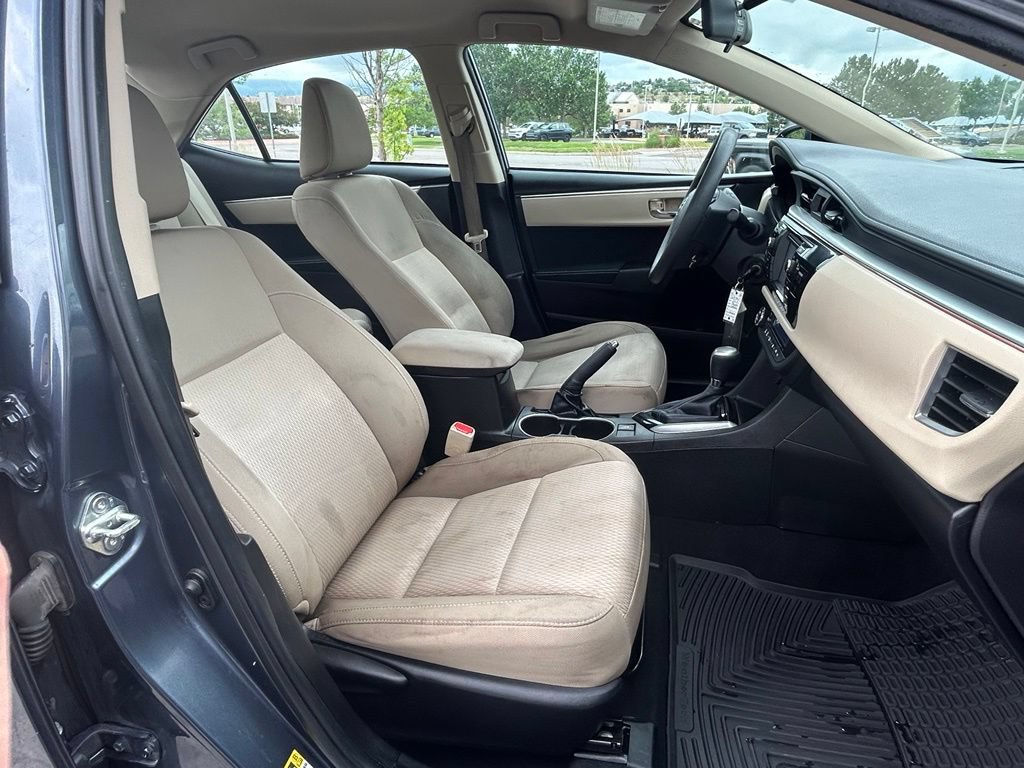 Used 2015 Toyota Corolla LE w/ Protection Package FWD image 31