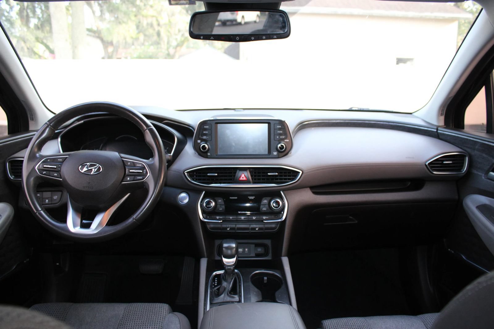 Used 2019 Hyundai Santa Fe SEL FWD image 10