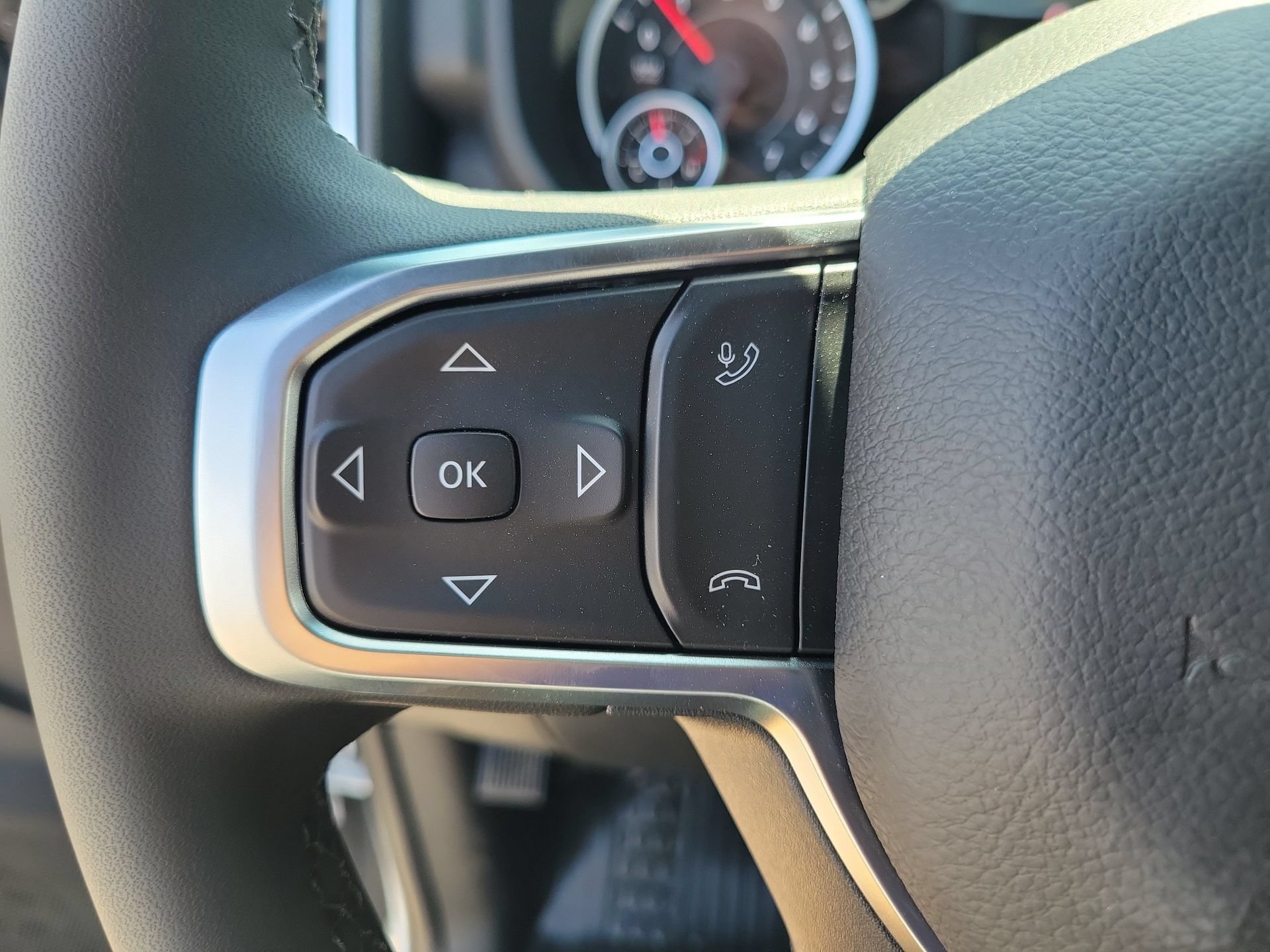 New 2026 RAM 2500 Big Horn AWD/4WD image 5