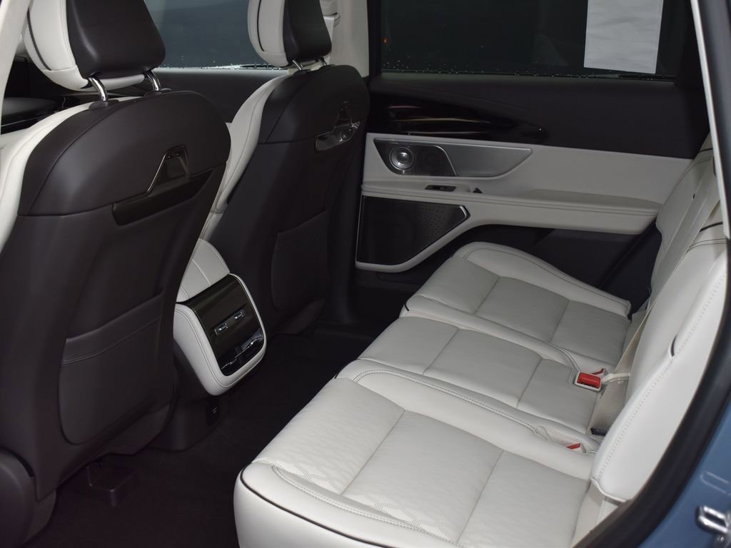 New 2026 Lincoln Nautilus Black Label image 11