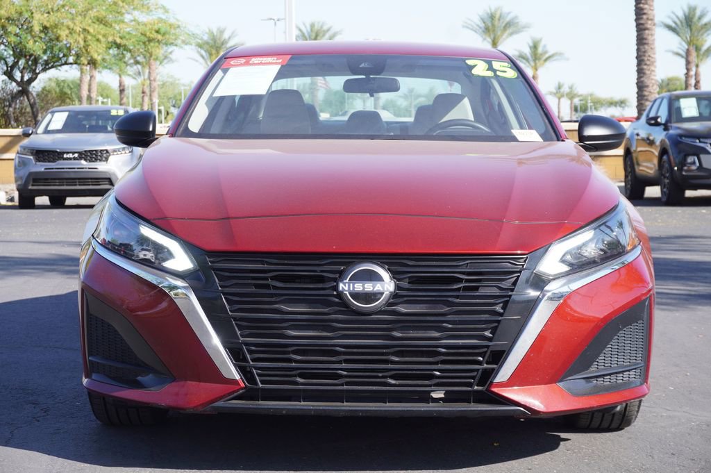 Certified 2025 Nissan Altima 2.5 SV FWD image 5