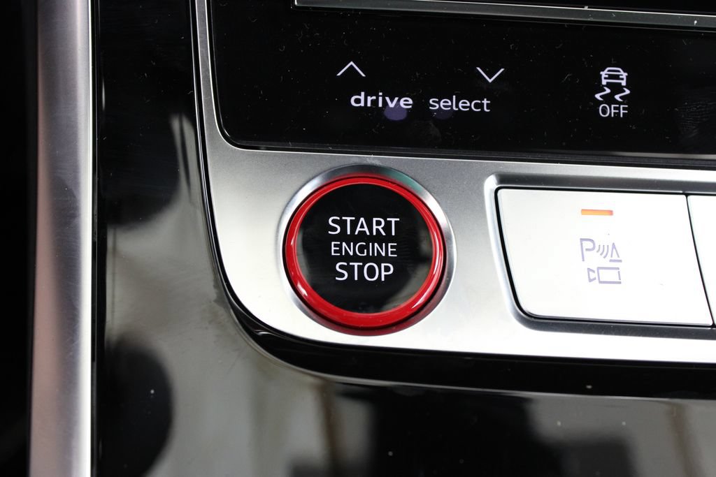 New 2026 Audi SQ8 Prestige AWD/4WD image 11