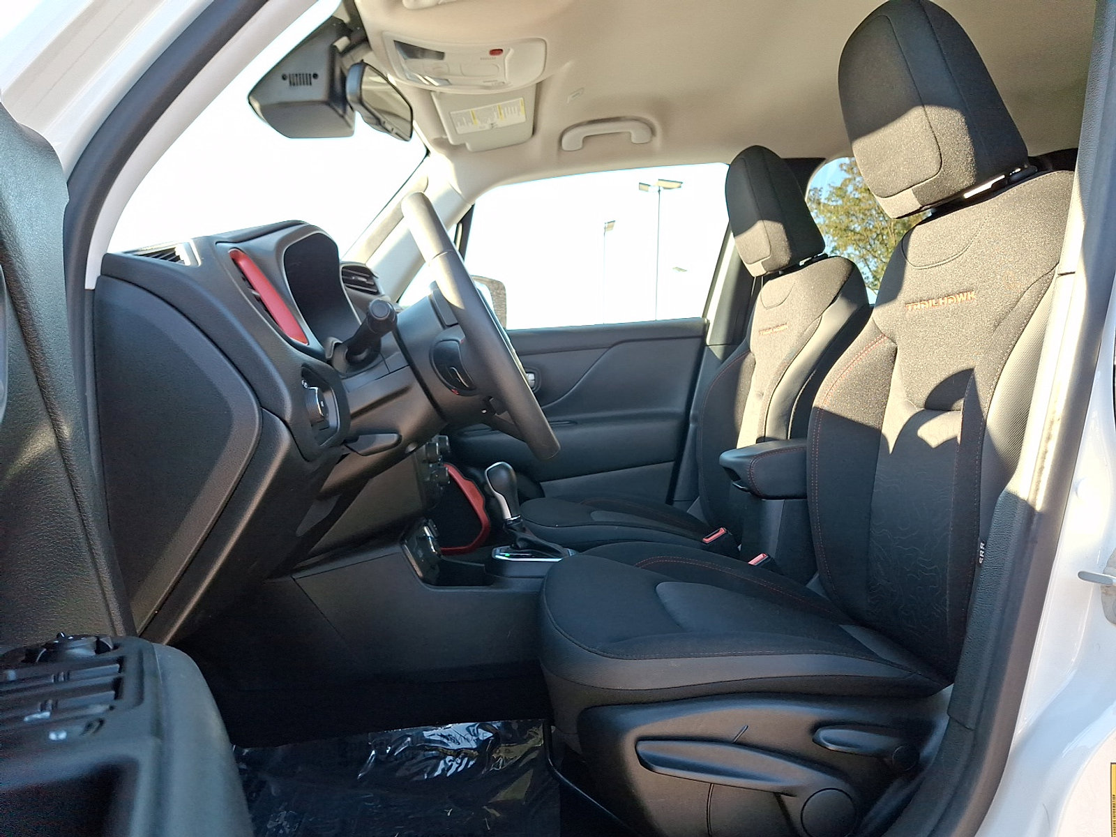 Used 2023 Jeep Renegade Trailhawk image 14