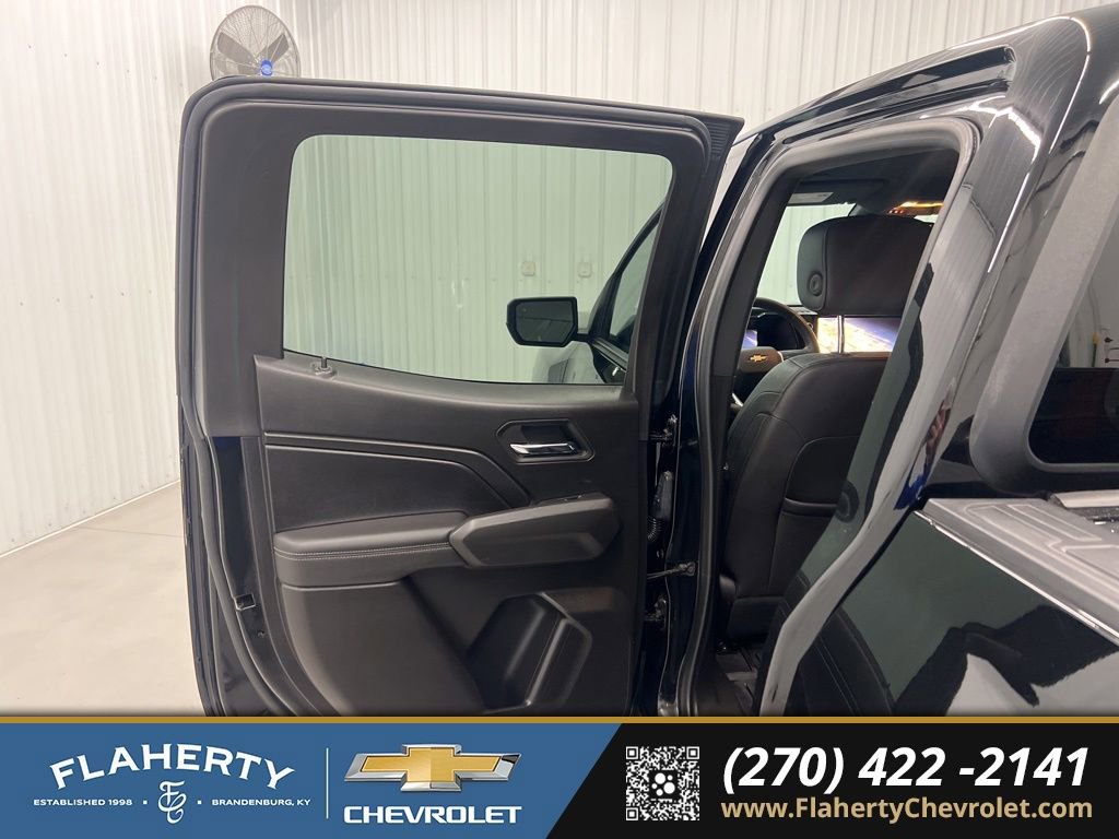 Used 2023 Chevrolet Colorado LT w/ LT Convenience Package III RWD image 10