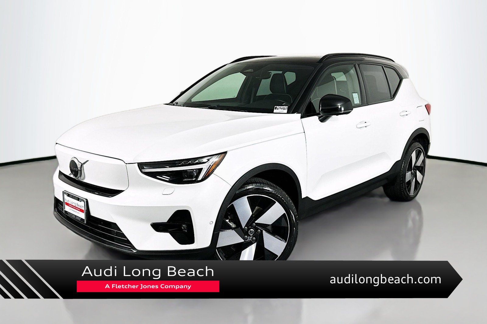 Used 2023 Volvo XC40 Recharge Ultimate w/ Protection Package Premier AWD/4WD image 1