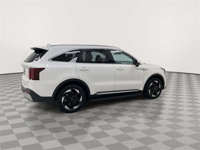 Used 2025 Kia Sorento EX image 11