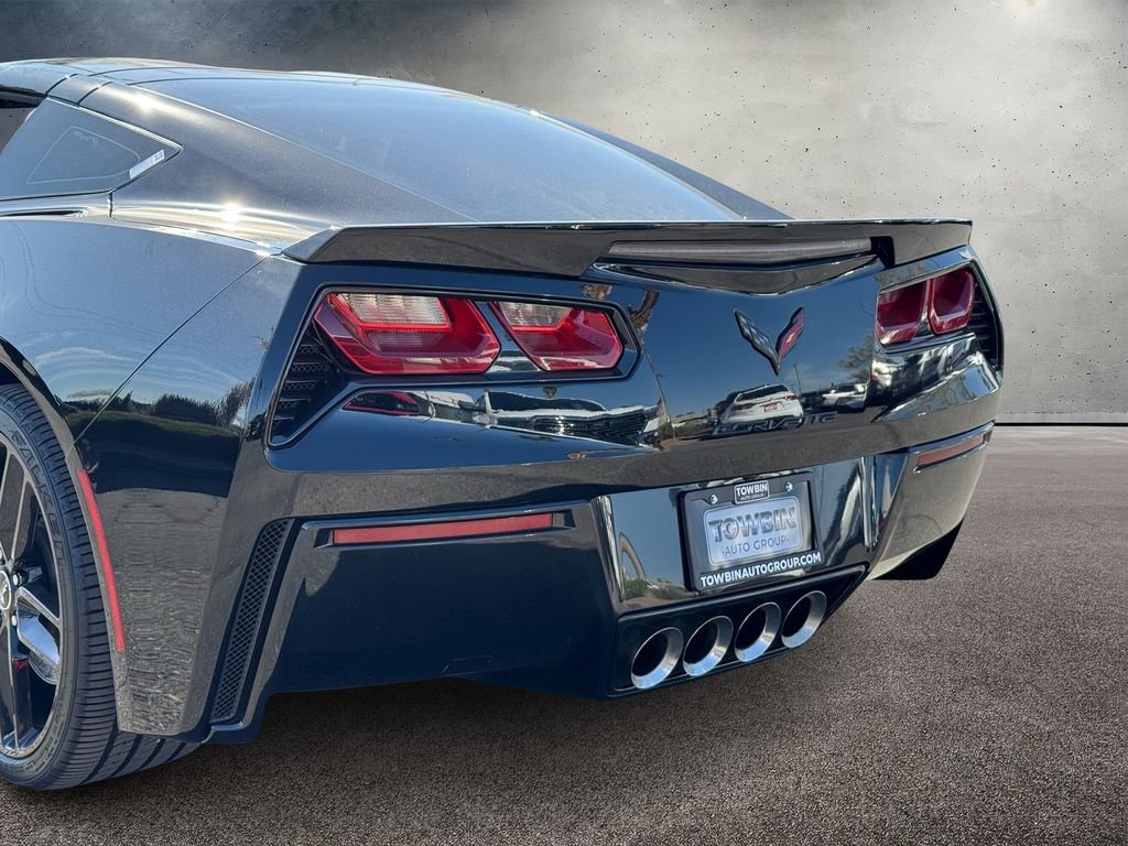 Used 2015 Chevrolet Corvette Stingray Coupe w/ 3LT Preferred Equipment Group image 5