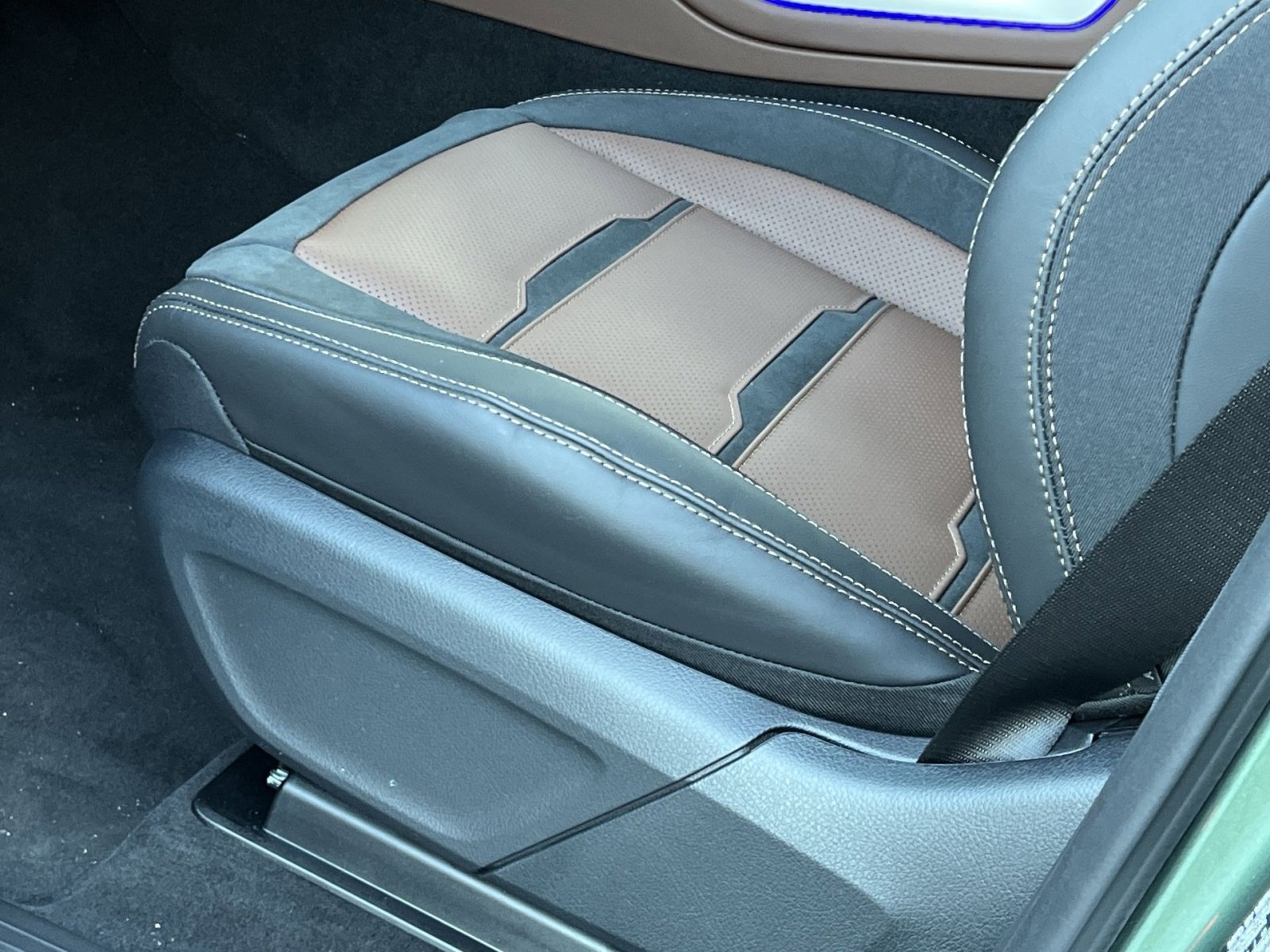 New 2026 Mercedes-Benz GLE 53 AMG 4MATIC Coupe image 12