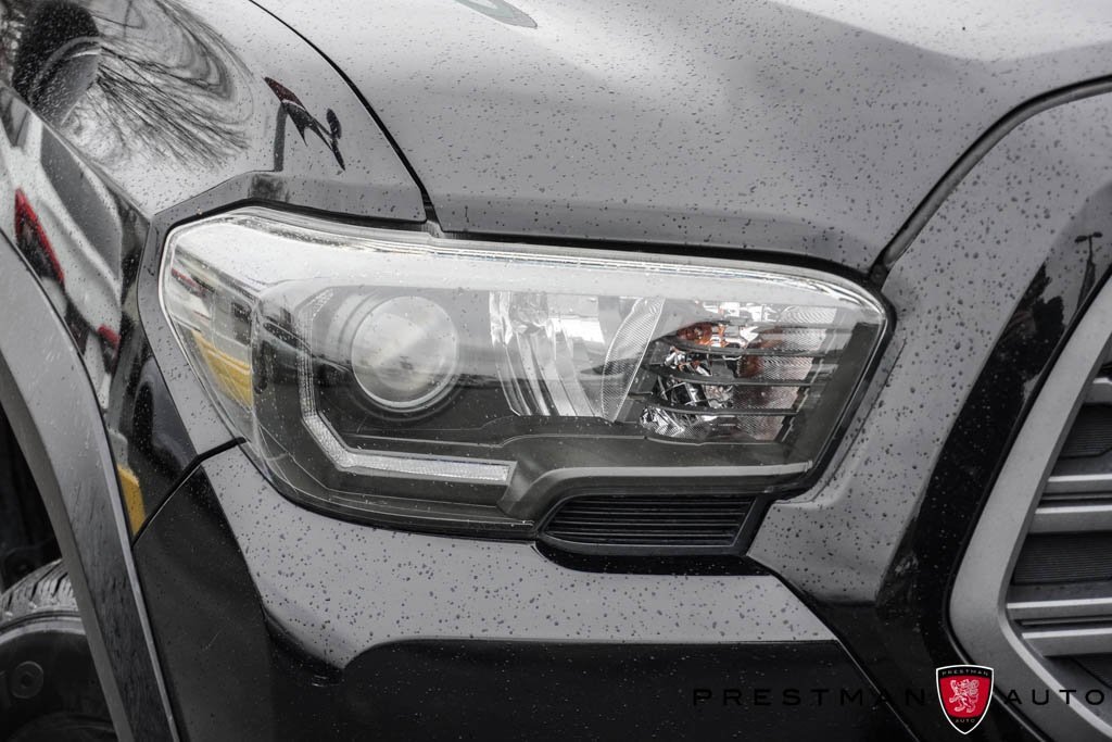 Used 2020 Toyota Tacoma TRD Off-Road image 14