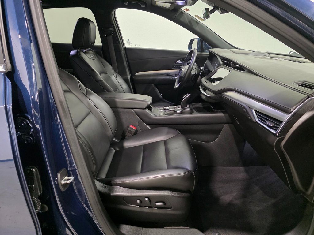 Used 2020 Cadillac XT4 Premium Luxury image 22