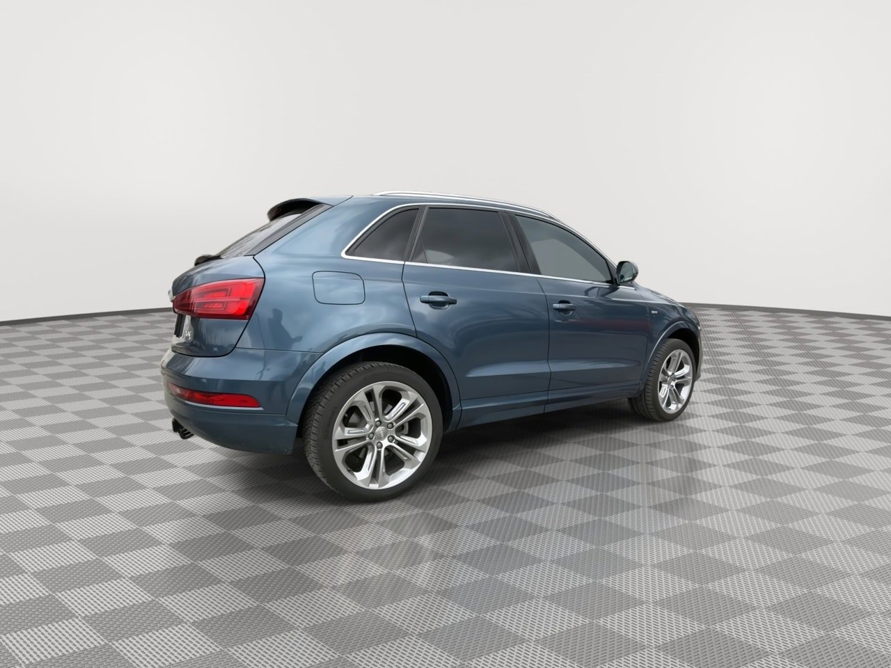 Used 2018 Audi Q3 2.0T Premium Plus w/ Premium Plus Package AWD/4WD image 8