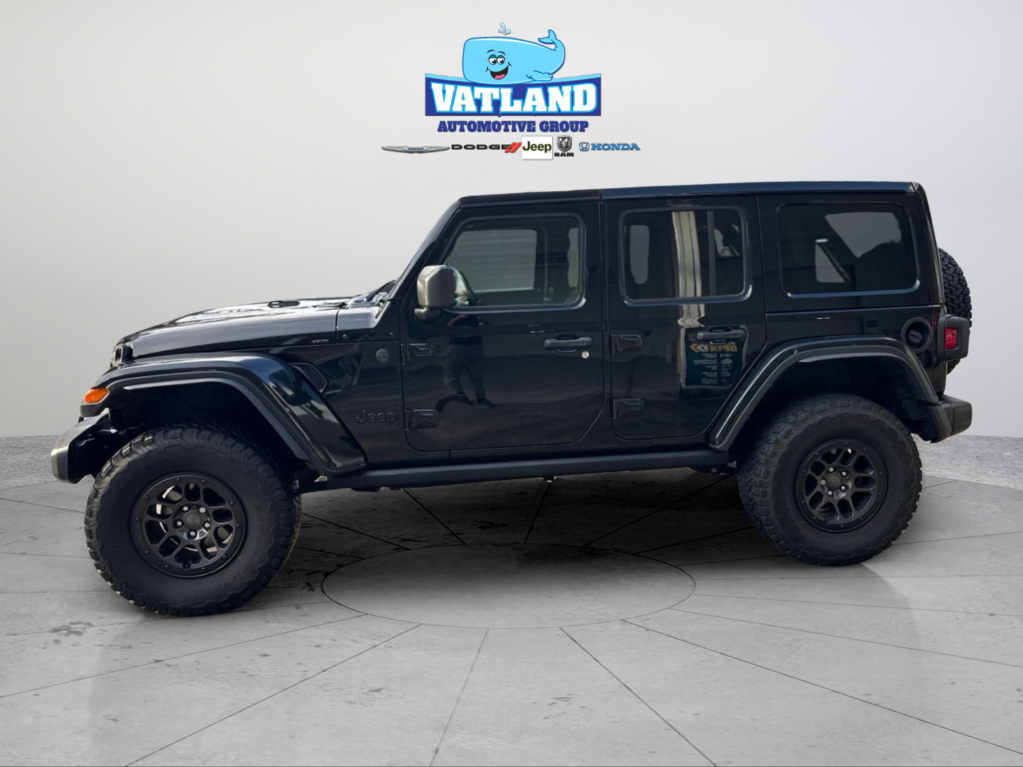 Used 2023 Jeep Wrangler Unlimited Sport w/ Xtreme 35 Tire Package AWD/4WD image 2