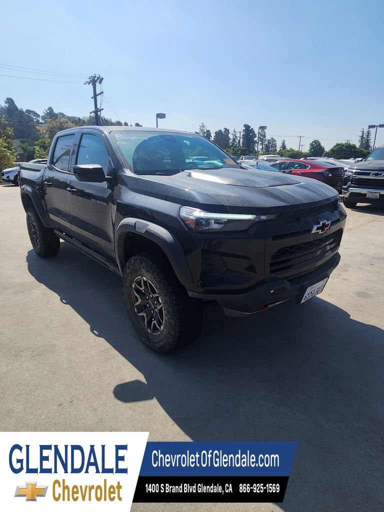 Used 2023 Chevrolet Colorado ZR2 AWD/4WD image 8