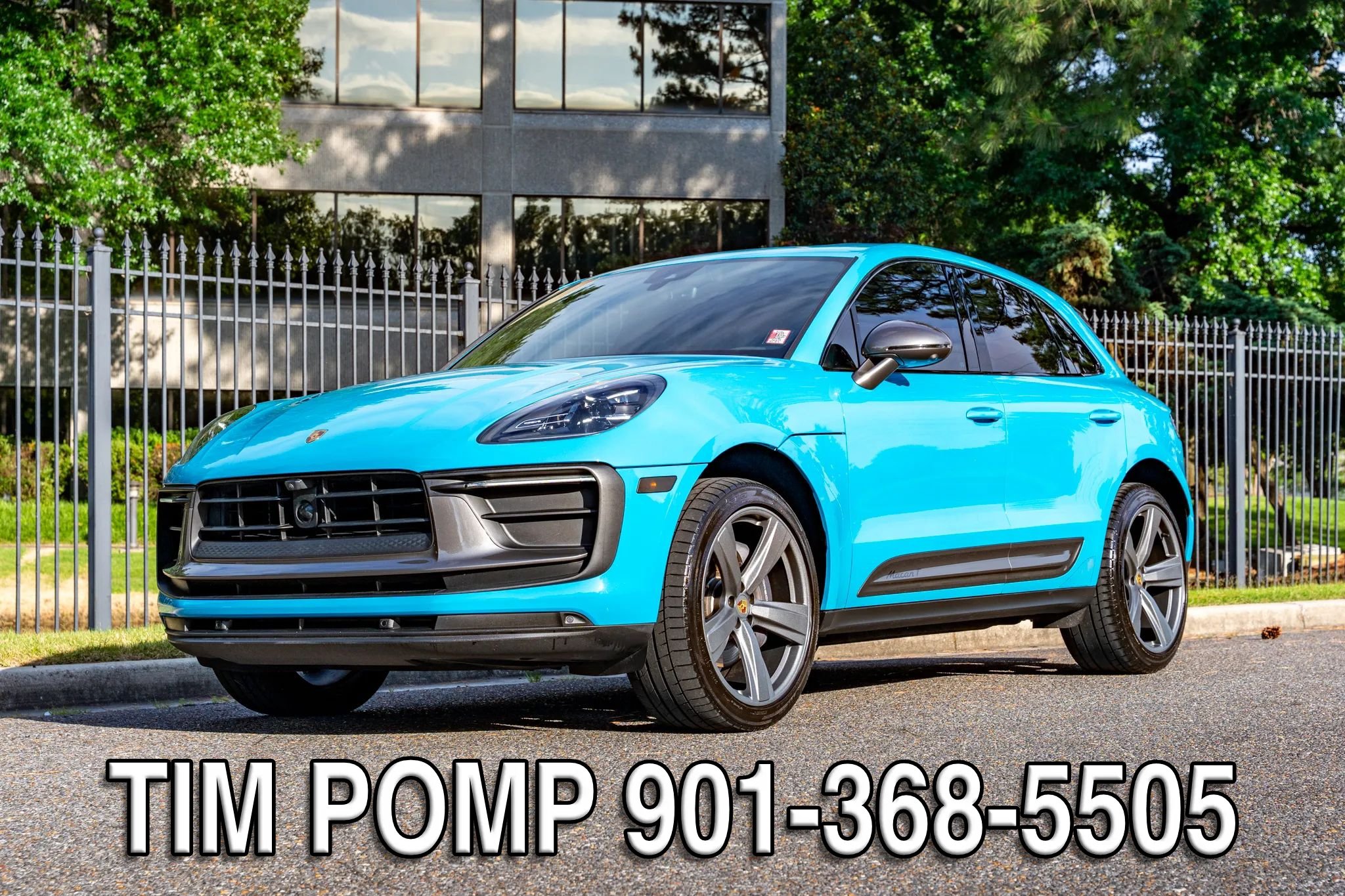 Used 2023 Porsche Macan Turbo w/ Premium Package AWD/4WD image 1