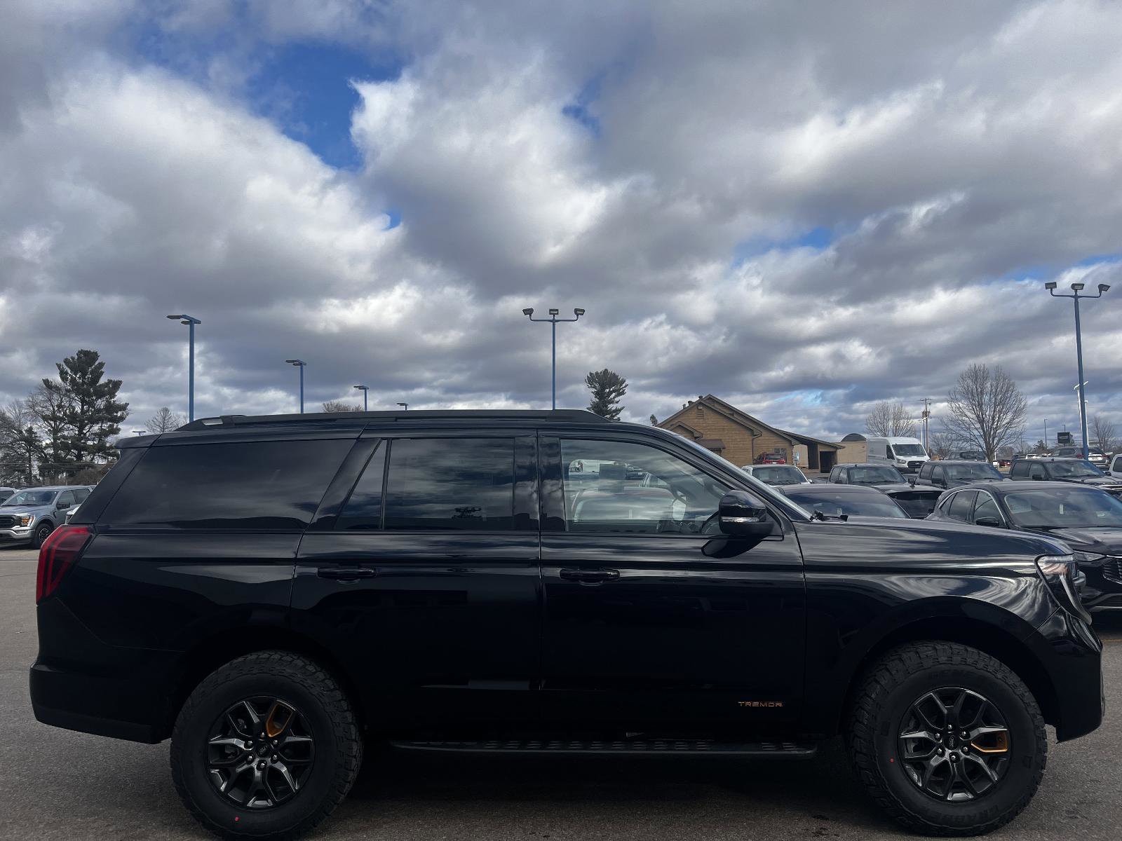New 2026 Ford Expedition Tremor image 5