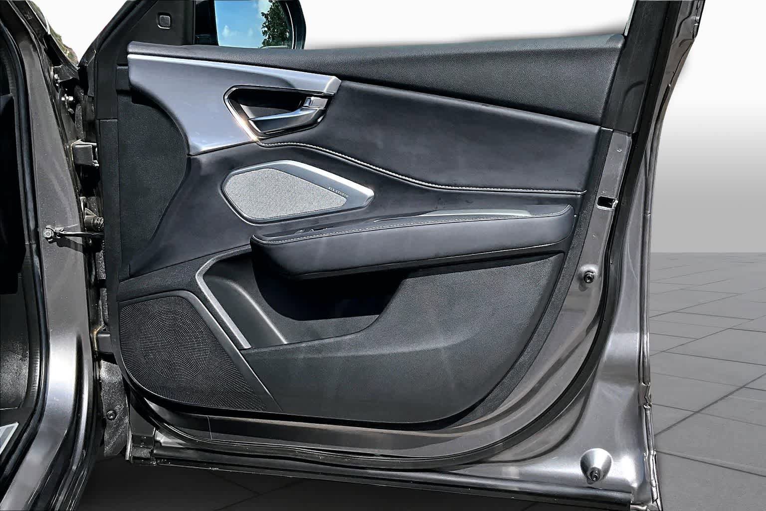 Certified 2023 Acura RDX FWD w/ Technology Package image 27