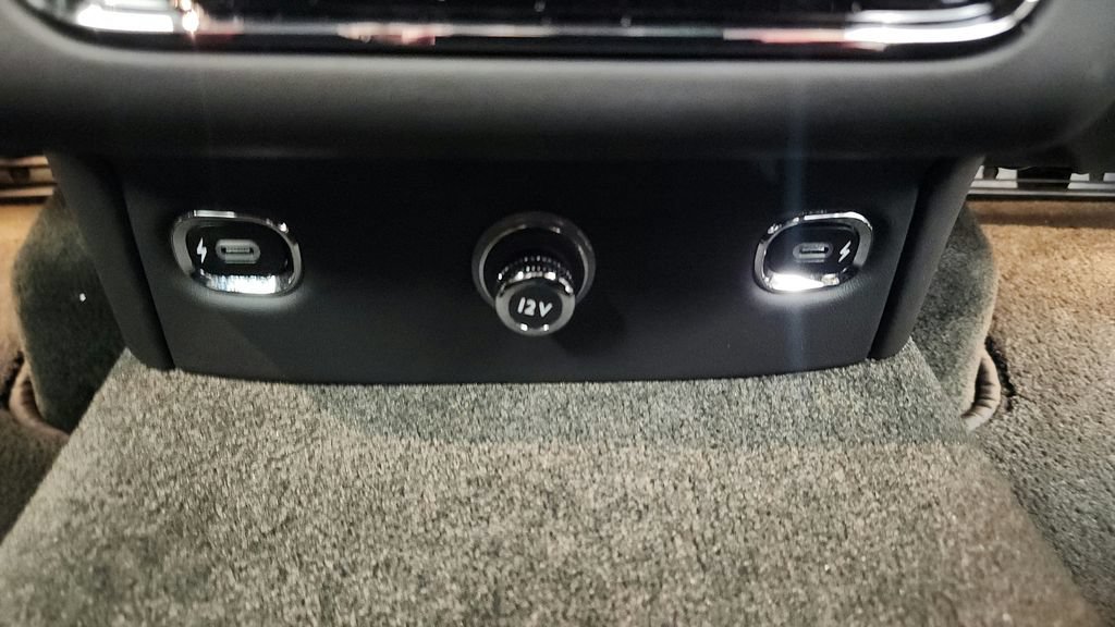Used 2021 Bentley Bentayga Speed AWD/4WD image 42