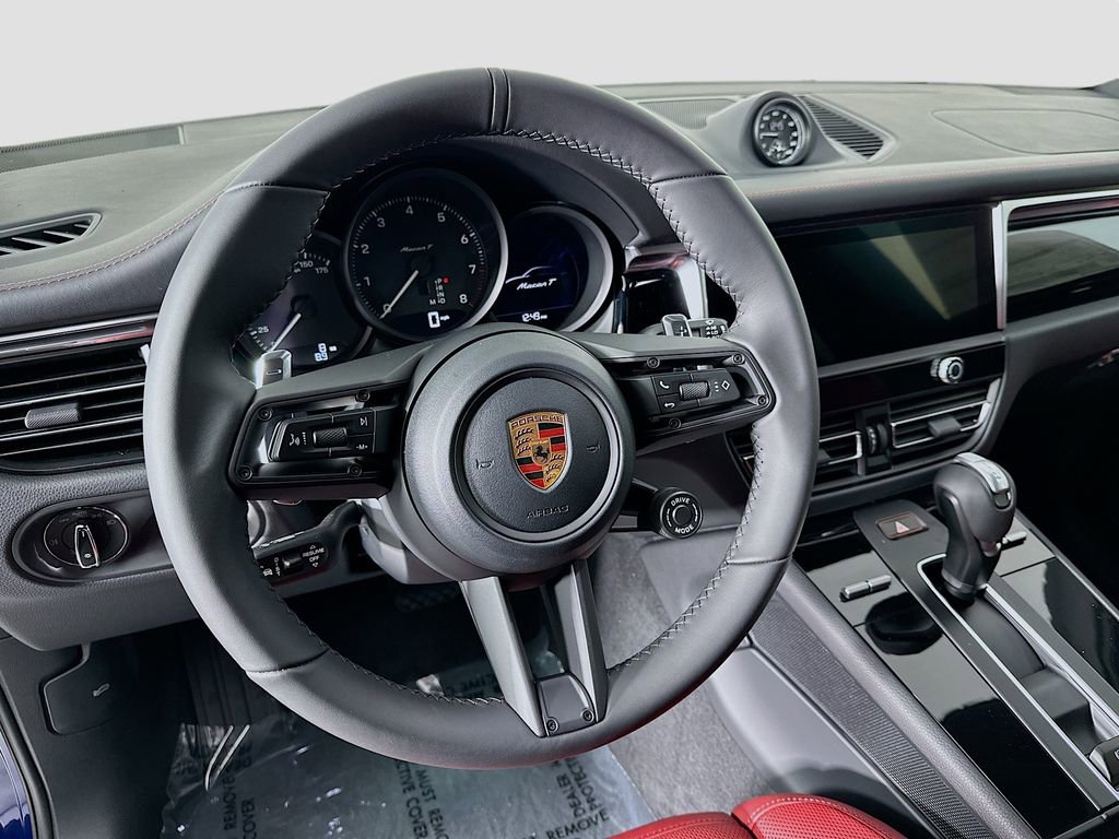 Certified 2026 Porsche Macan Turbo AWD/4WD image 12