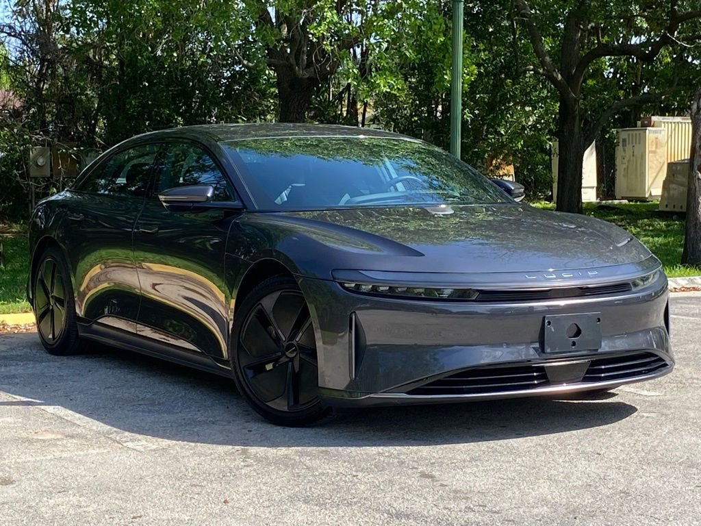 Used 2024 Lucid Air Pure image 3