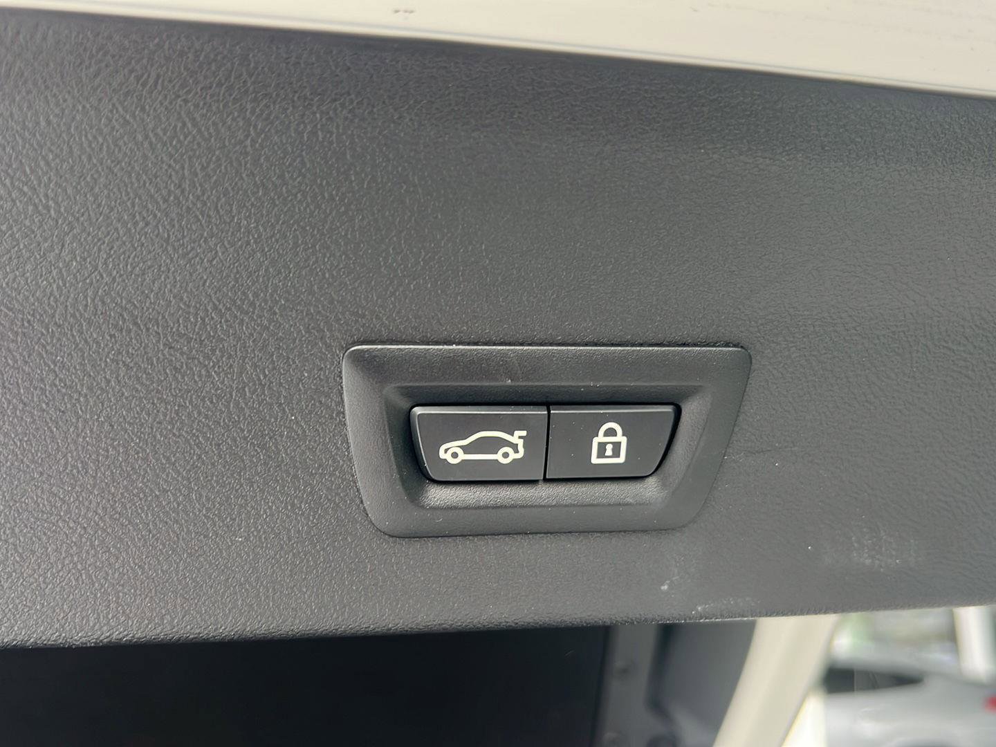 Certified 2022 BMW X4 xDrive30i w/ M Sport Package 2 image 37