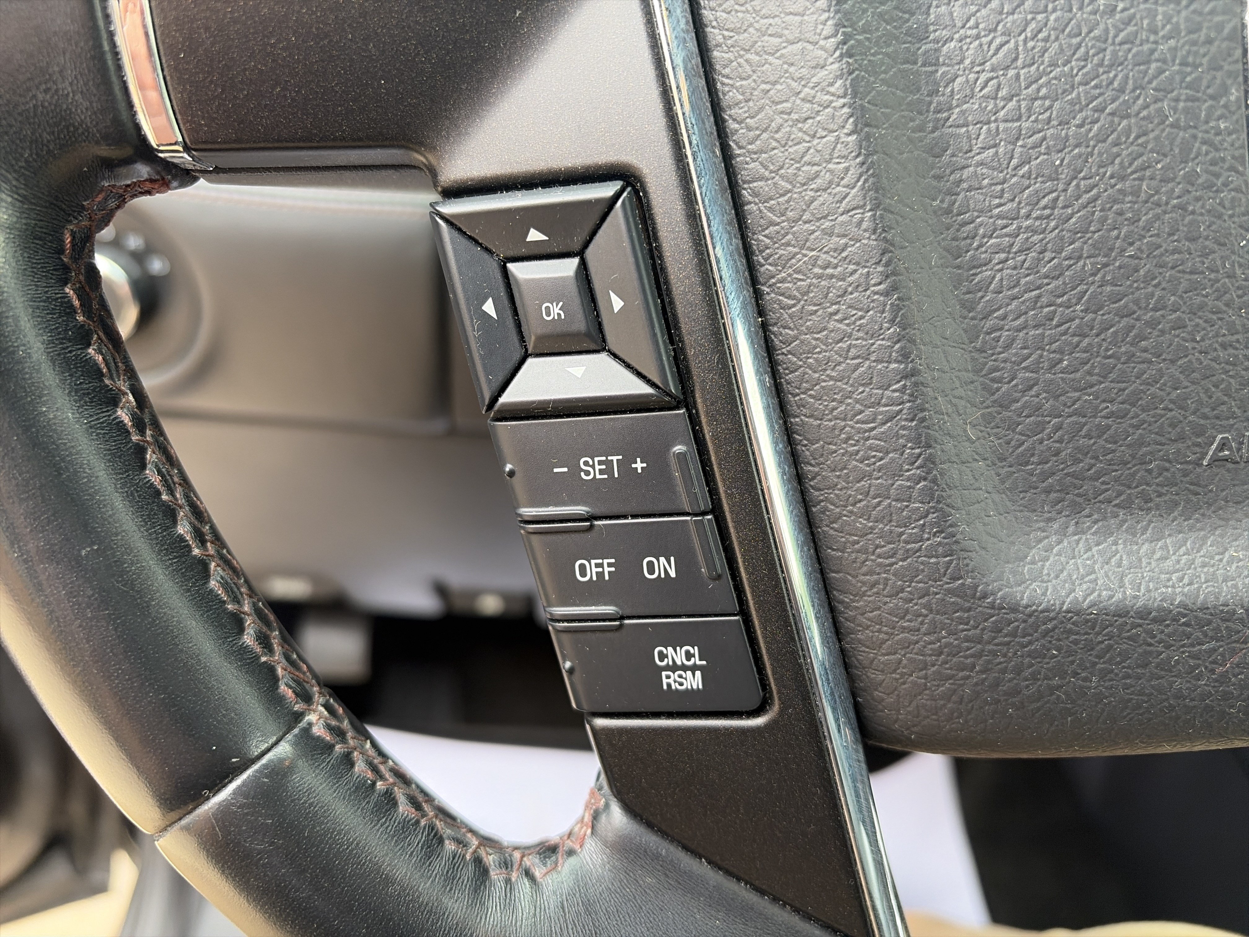 Used 2017 Lincoln Navigator L Reserve AWD/4WD image 10