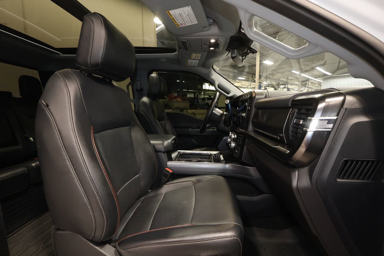 Used 2024 Ford F350 Lariat w/ Lariat Ultimate Package AWD/4WD image 27