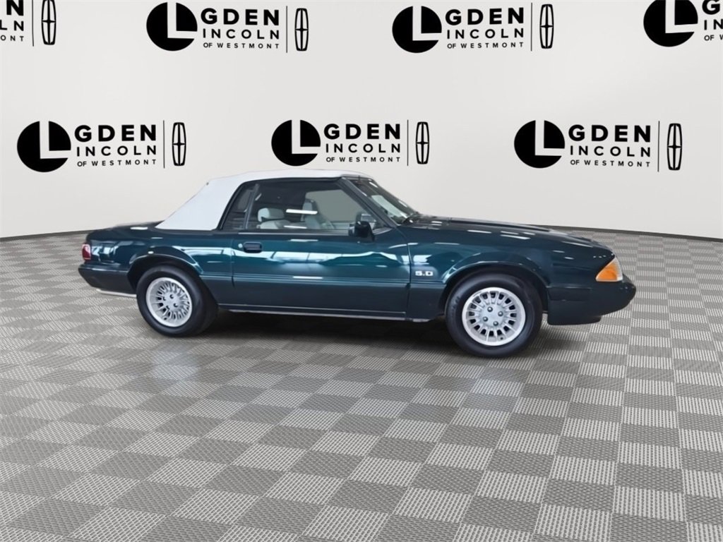 Used 1990 Ford Mustang LX image 2