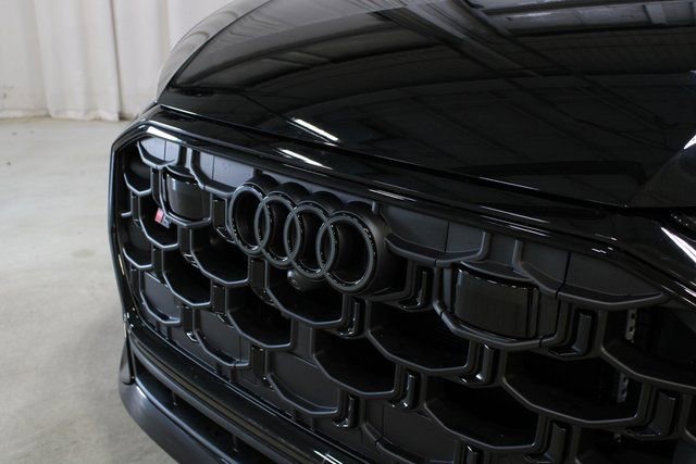New 2026 Audi SQ8 Prestige AWD/4WD image 33