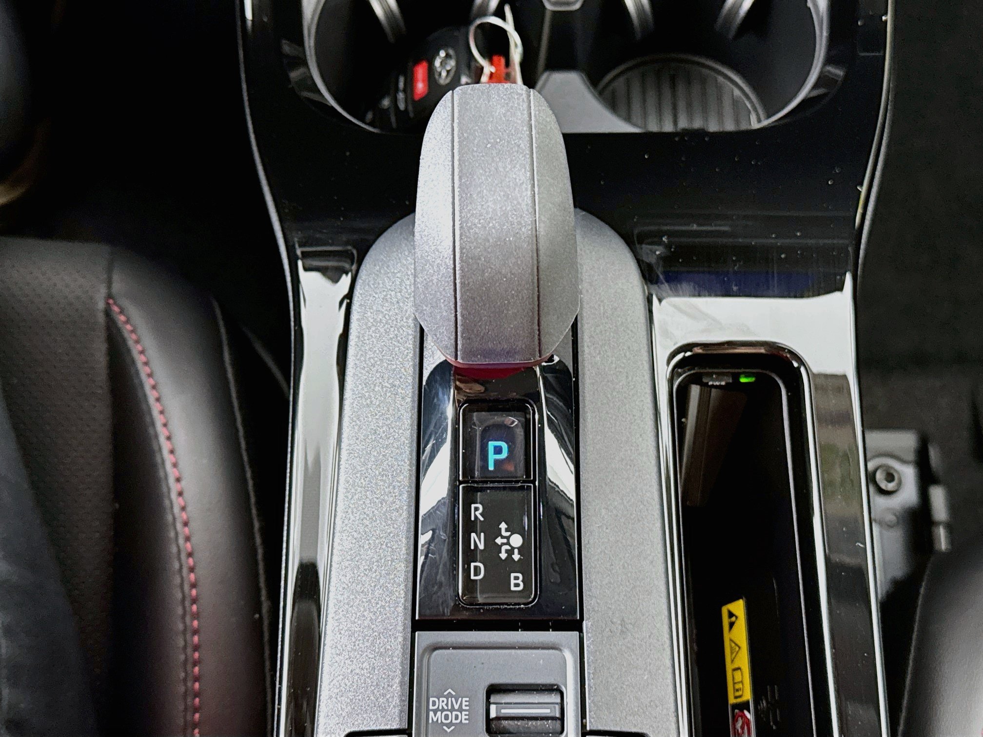 Certified 2026 Toyota Prius Plug-In Hybrid w/ Limited Premium Package FWD image 17