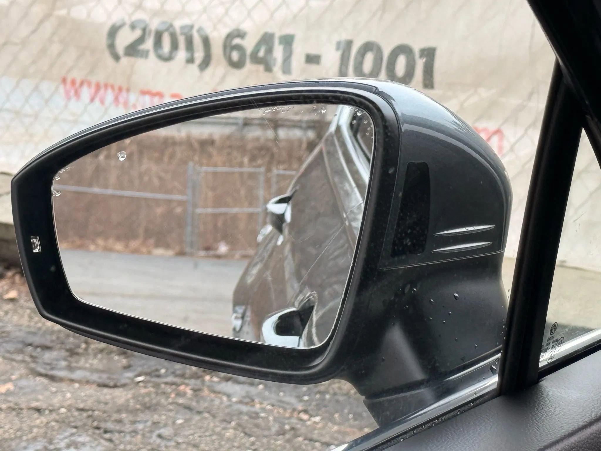 Used 2022 Volkswagen Tiguan SE w/ Panoramic Sunroof Package AWD/4WD image 86