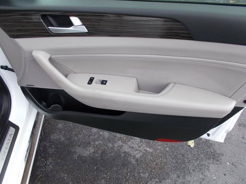 Used 2015 Hyundai Sonata Limited FWD image 22