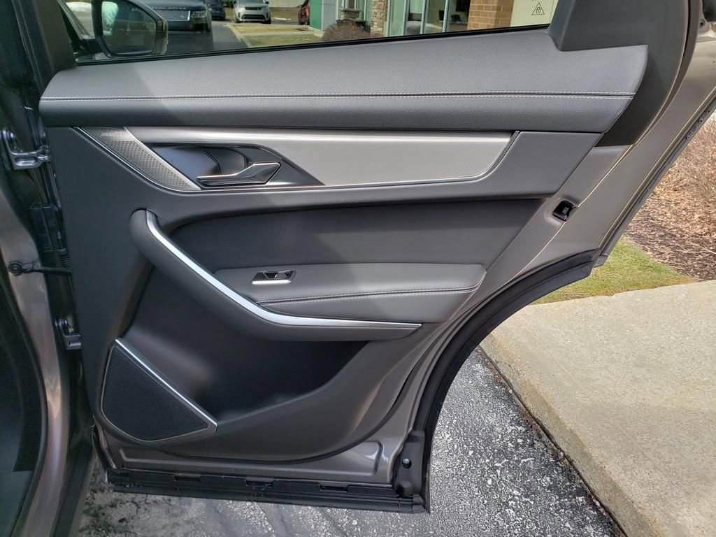 New 2026 Jaguar F-PACE R-Dynamic S image 16