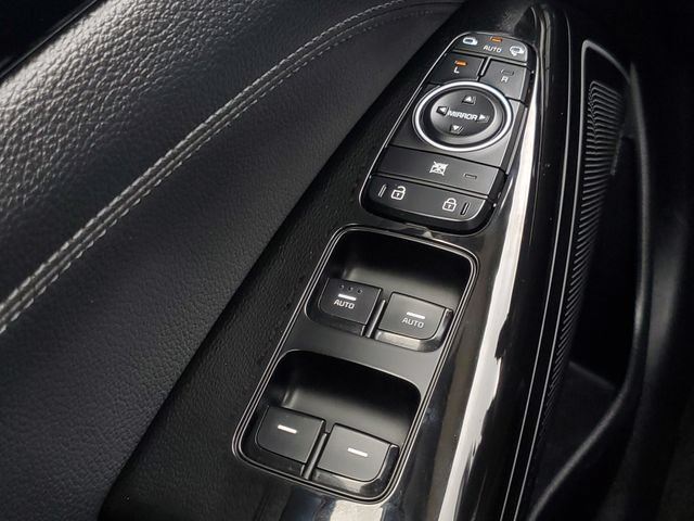 Used 2017 Kia Cadenza Technology FWD image 21