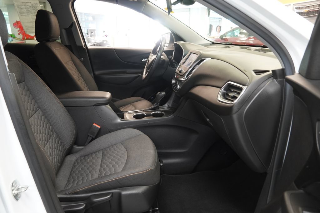 Used 2020 Chevrolet Equinox LT w/ Driver Convenience Package FWD image 36