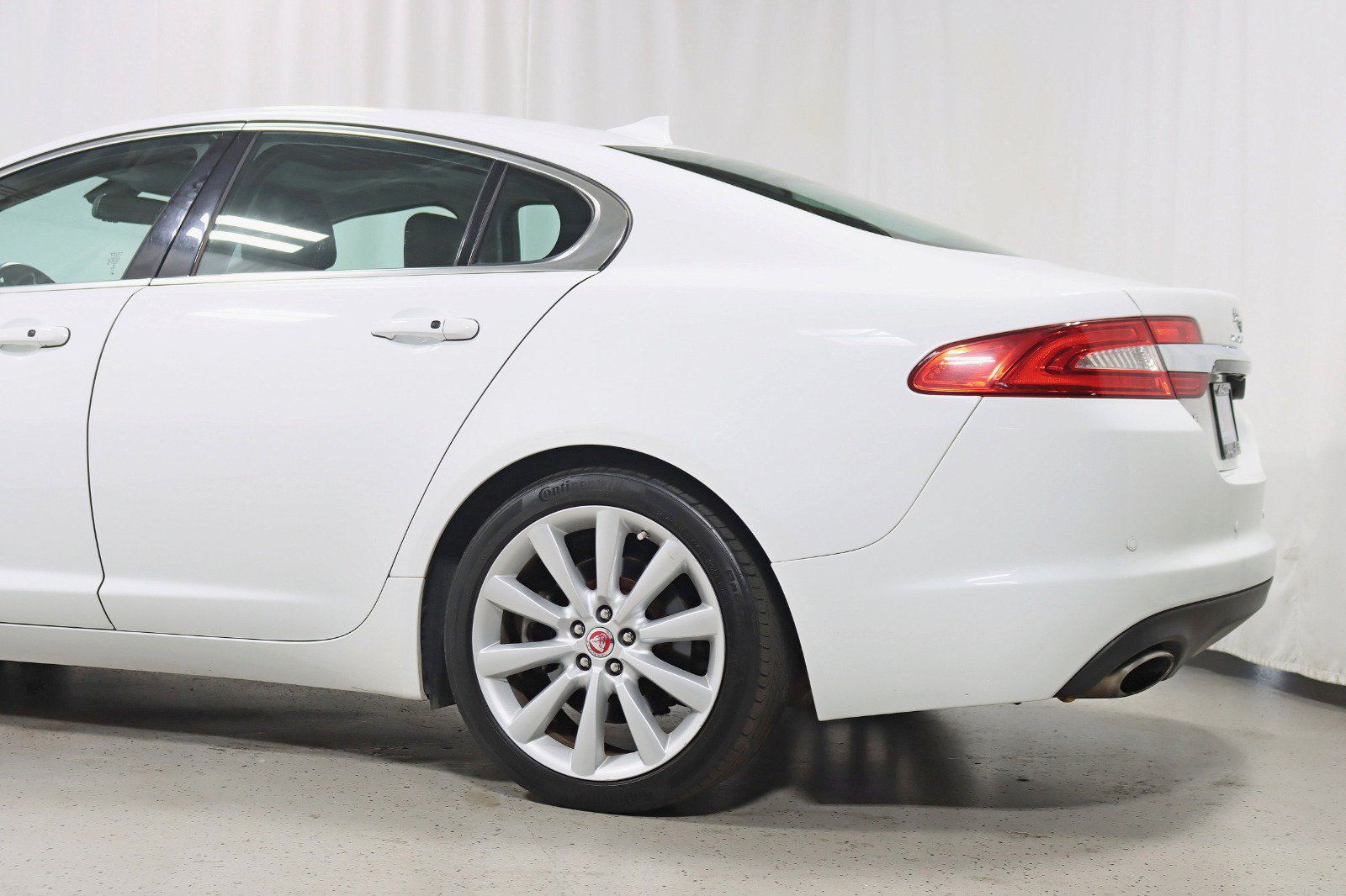 Used 2014 Jaguar XF 3.0 AWD/4WD image 11
