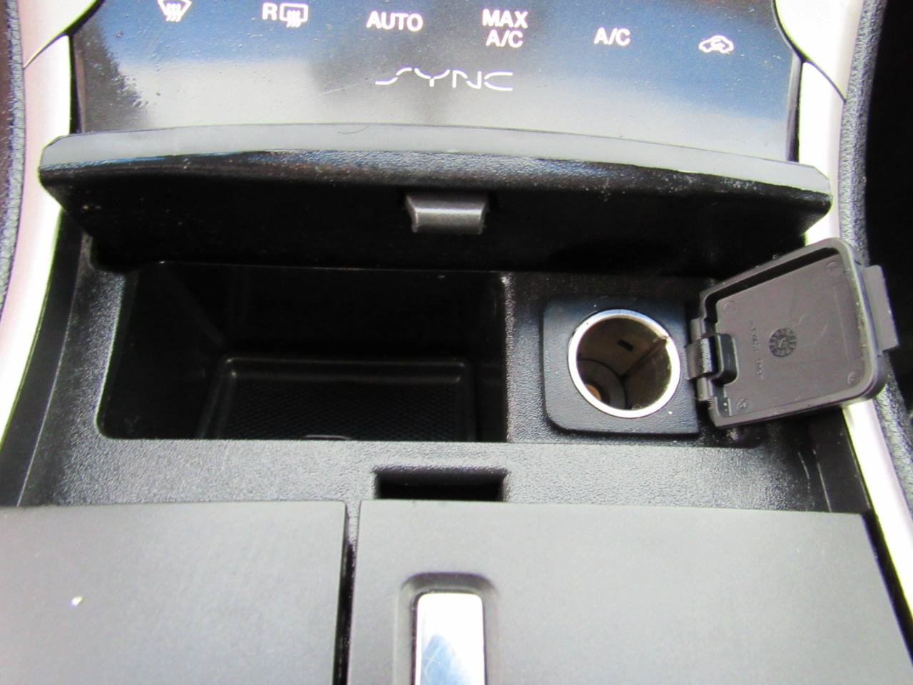 Used 2016 Lincoln MKZ AWD image 23