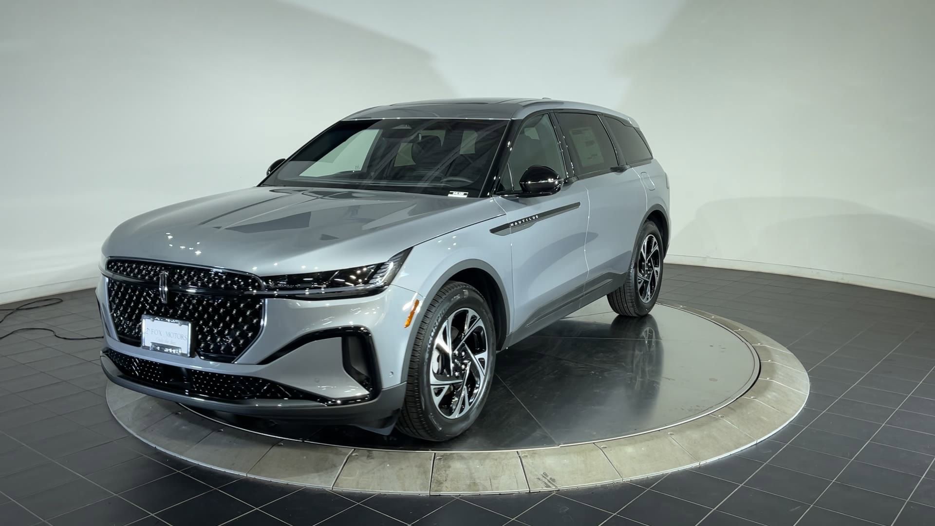 New 2024 Lincoln Nautilus Premier w/ Equipment Group 102A image 9