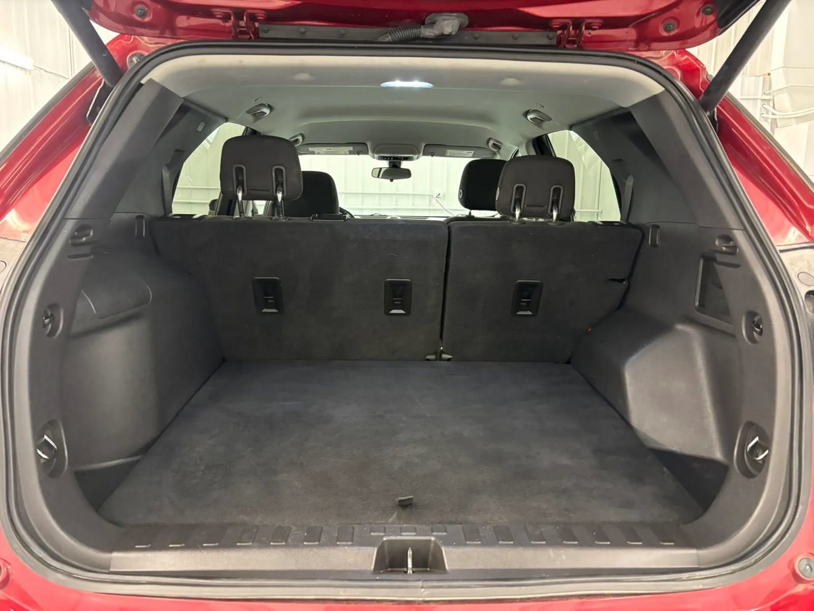 Used 2019 Chevrolet Equinox LT FWD image 36