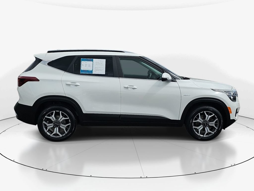 Used 2022 Kia Seltos EX AWD/4WD image 5