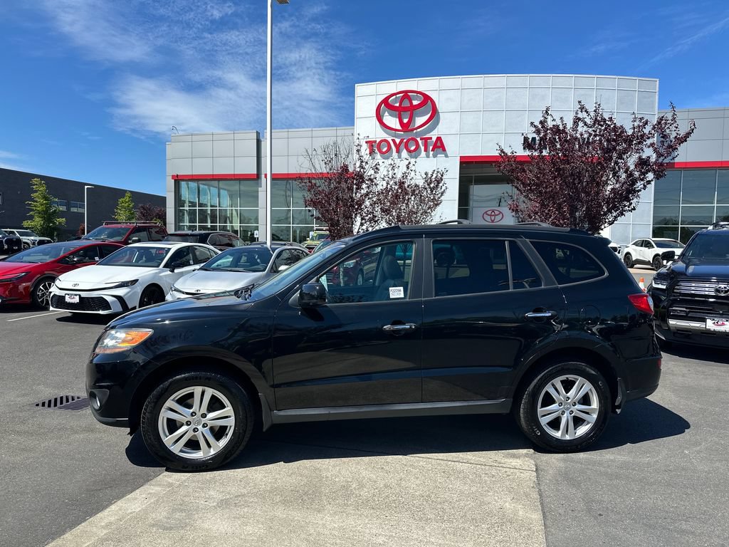 Used 2011 Hyundai Santa Fe Limited FWD image 2